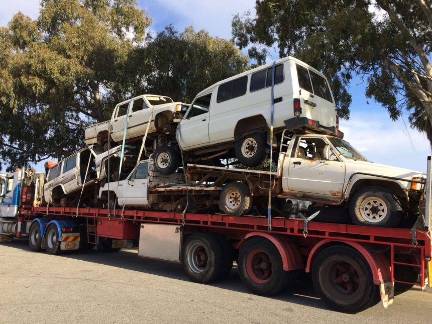 How Auto Wreckers in Perth Help You Dispose of Old or Used Vehicles
