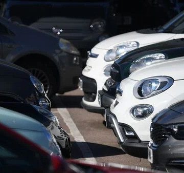 When is the Best Time to Sell Your Unwanted Car in Perth for Maximum Cash?